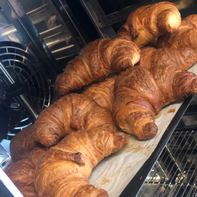 Freshly baked artisan croissant - Plain